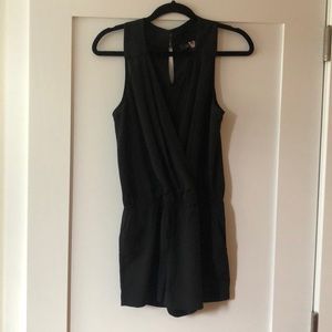BCBG Black sleeveless romper w pockets, S